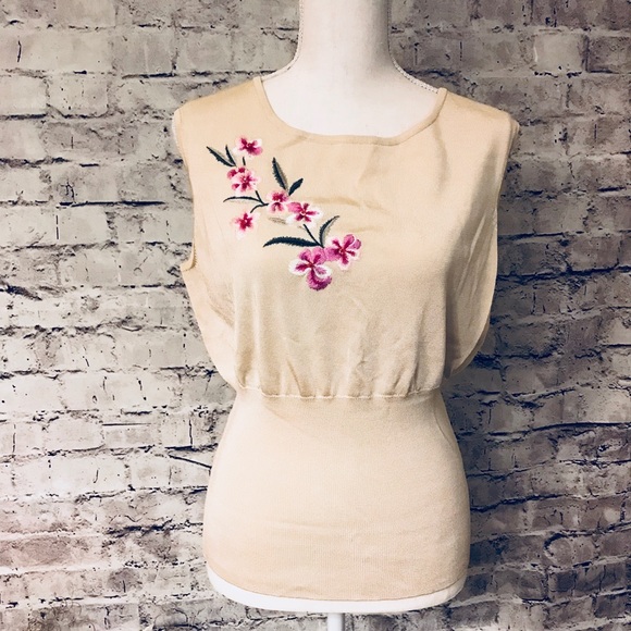 The Limited Tops - Limited embroidered floral top Sz XL